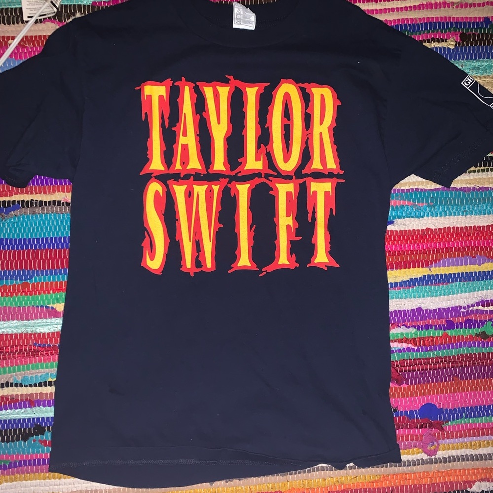 Vintage Taylor Swift Shirt